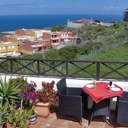 Apartament Aptos Monasterio De San Antonio 5 *
